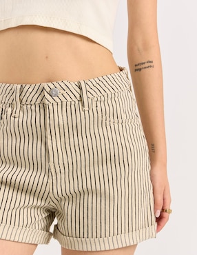 Short Mossimo para mujer