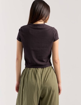 Playera Mossimo cuello ojal para mujer