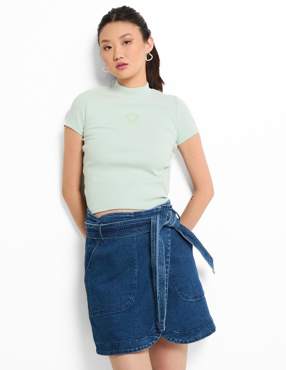 Playera manga corta cuello alto para mujer Playera manga corta cuello alto para mujer