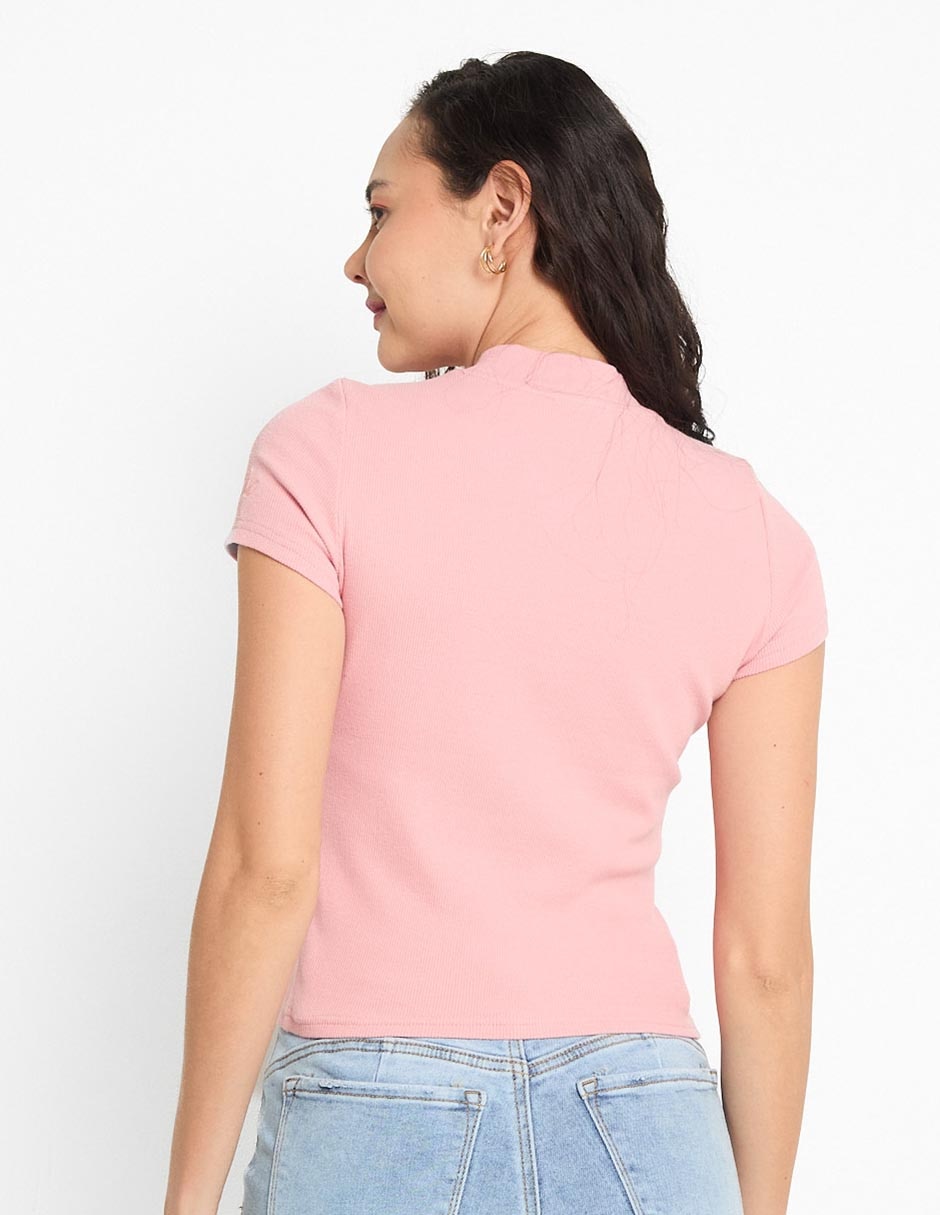 Playera manga corta cuello alto para mujer 2