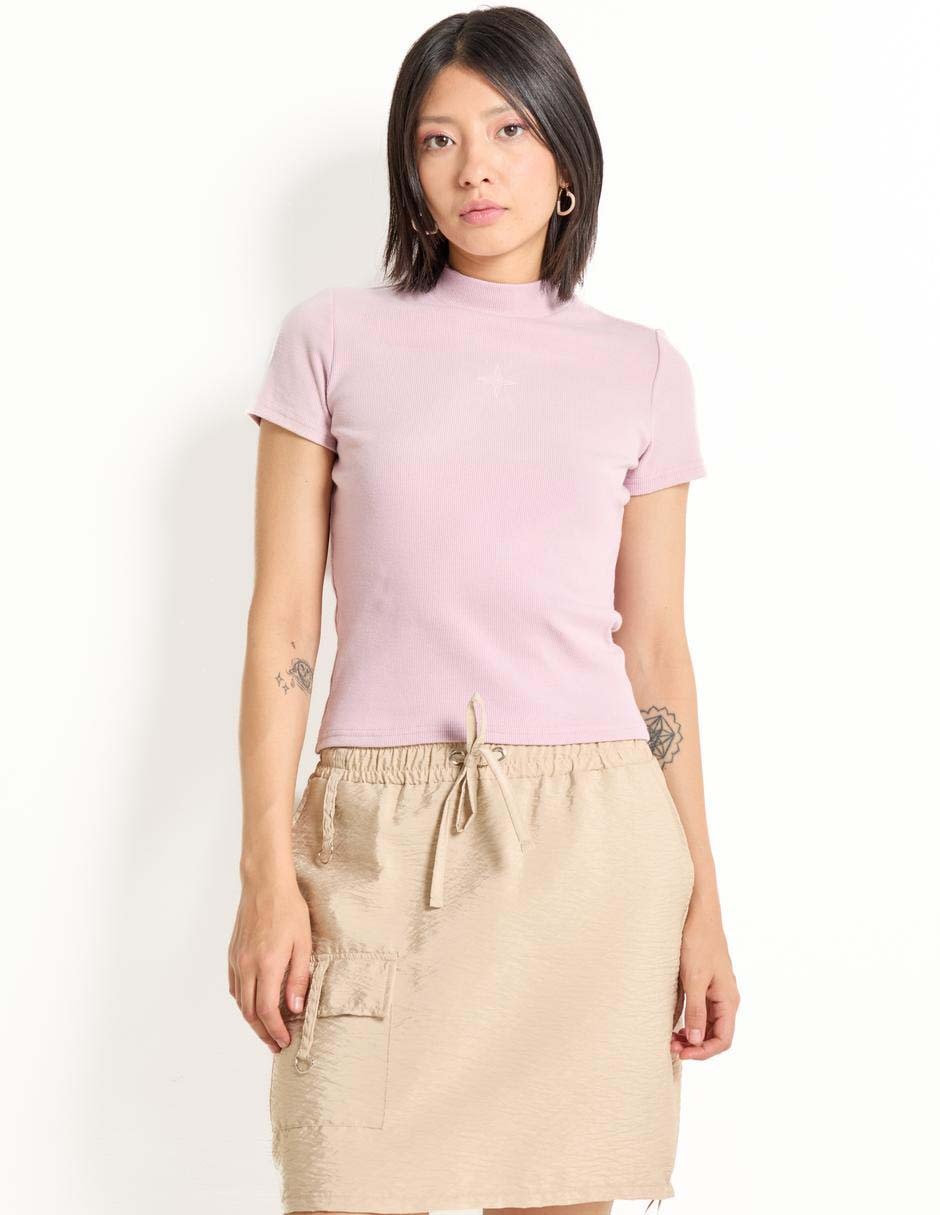 Playera manga corta cuello simulado para mujer Playera manga corta cuello simulado para mujer