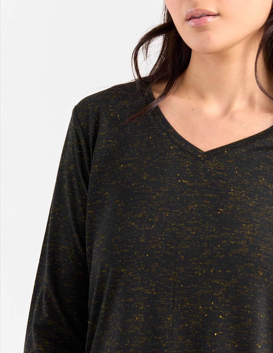 Playera manga larga cuello v para mujer 4