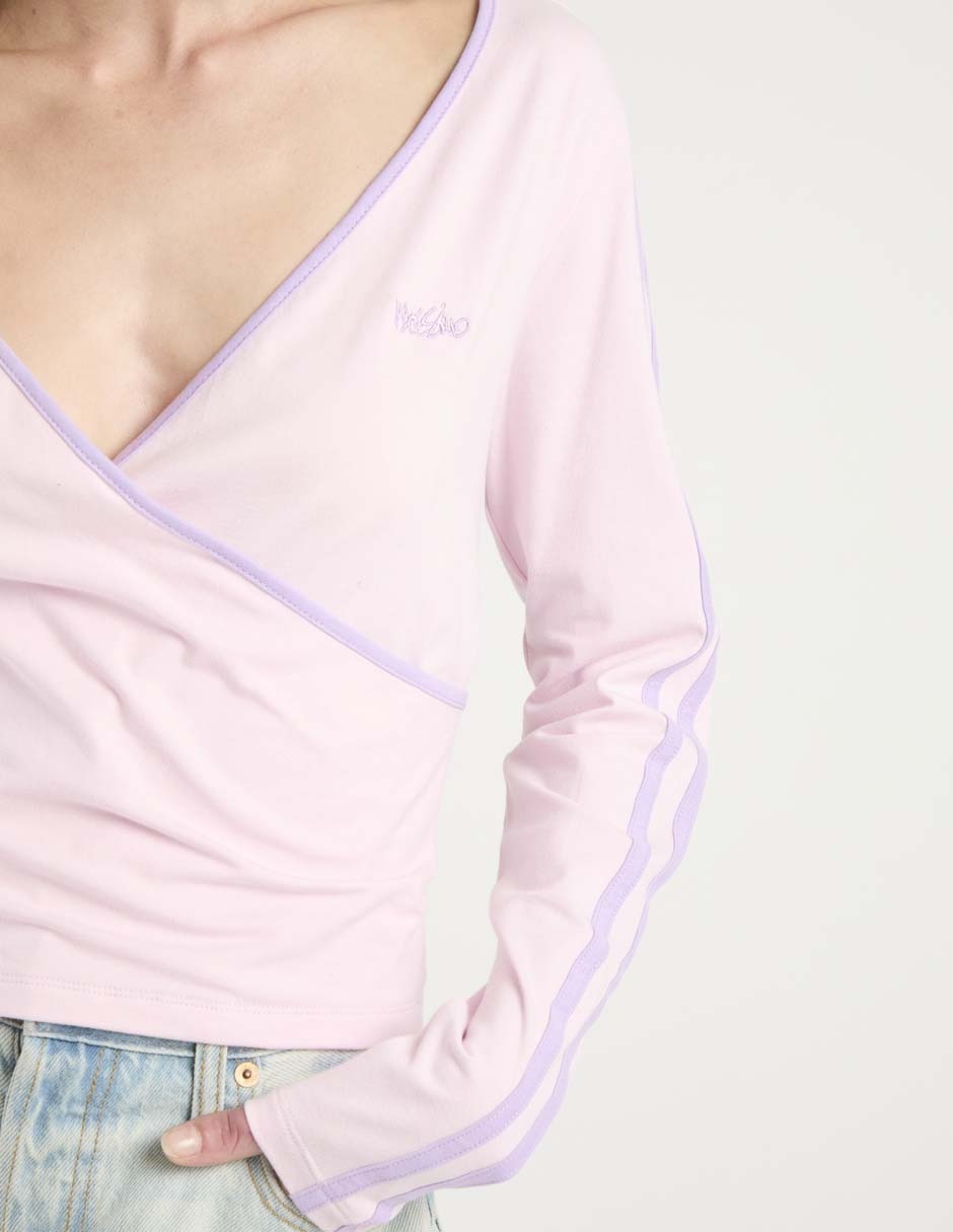 Playera manga larga cuello V para mujer 4