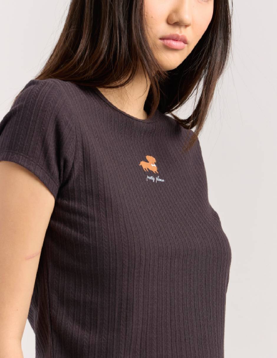 Playera cuello ojal para mujer 4