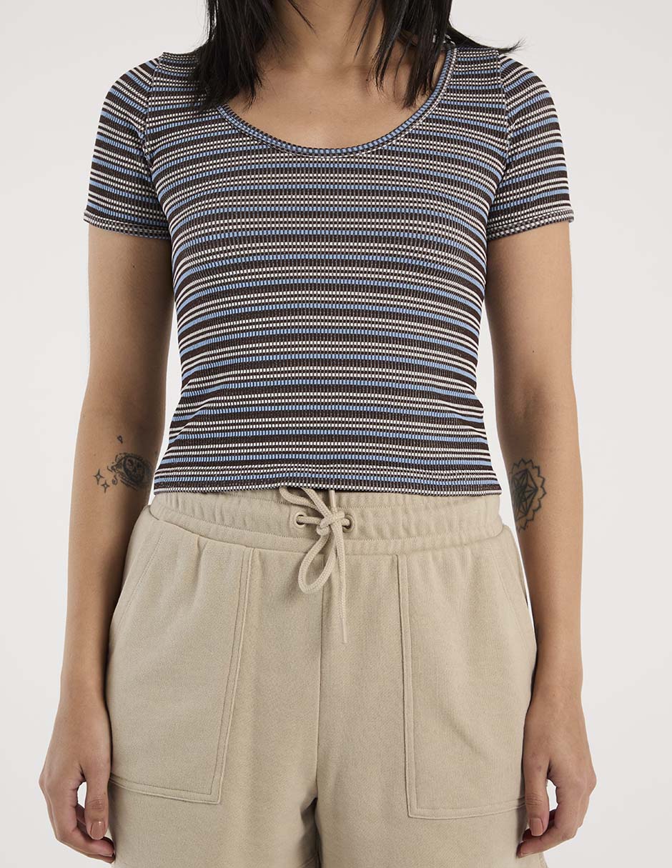 Playera manga corta cuello redondo para mujer 5