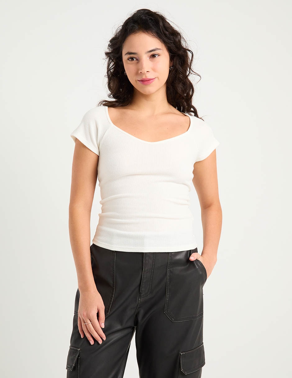 Playera manga corta cuello V para mujer