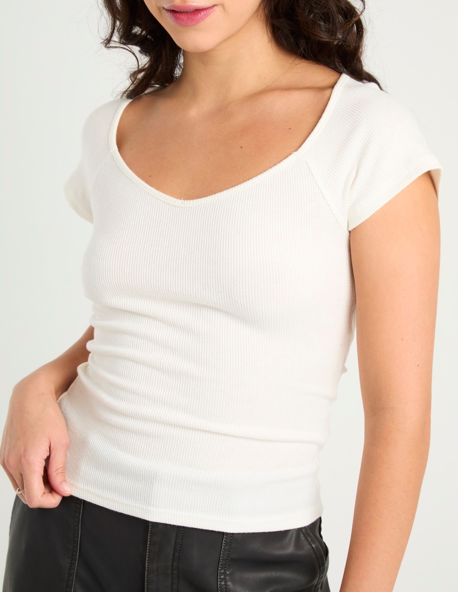 Playera manga corta cuello V para mujer 5